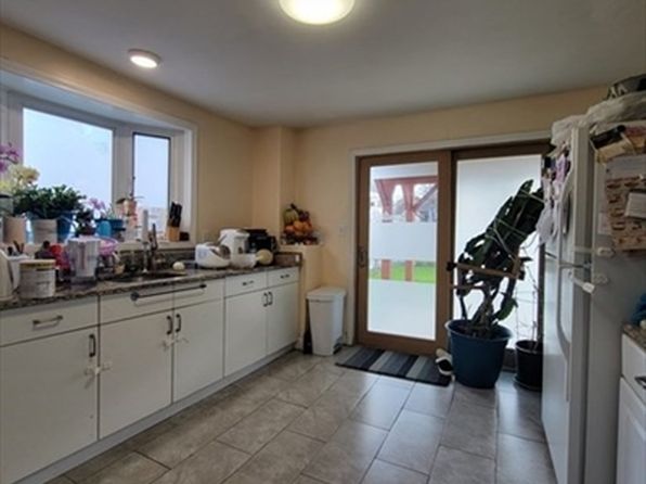13 Sherman St #1