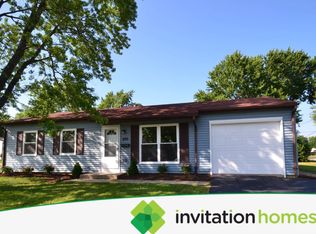 800 E Streamwood Blvd, Streamwood, IL 60107