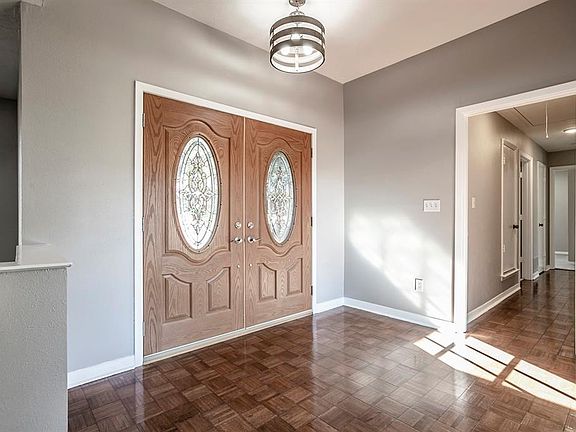 5th image of 6608 Elvedon Dr