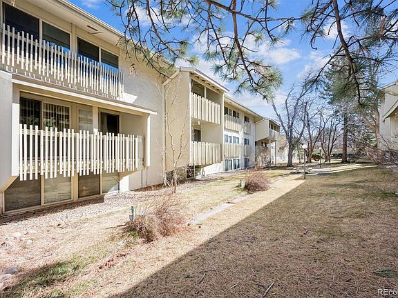 3rd image of 2707 Valmont Road #312D