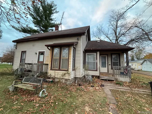 504 2nd St, Oxford, MI 48371