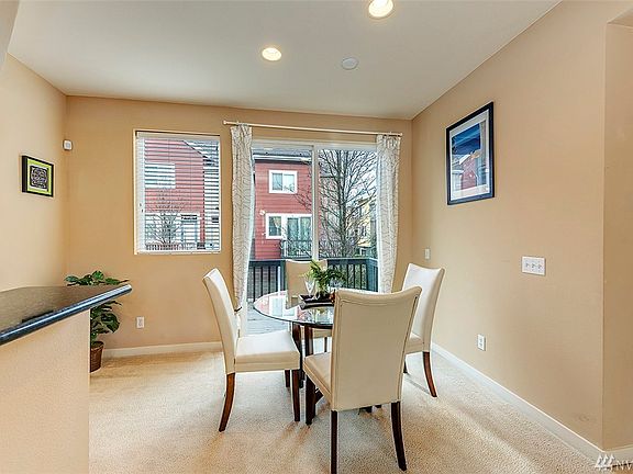 4th image of 2432 NE Julep St