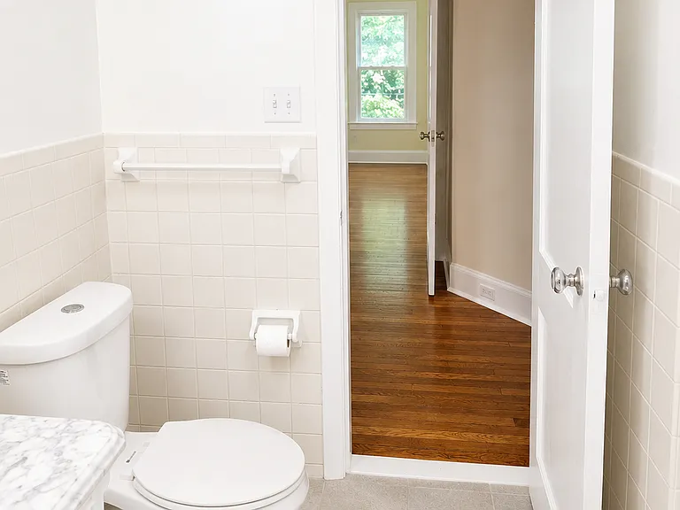 380 McKinley Ave #1 — Photo 11