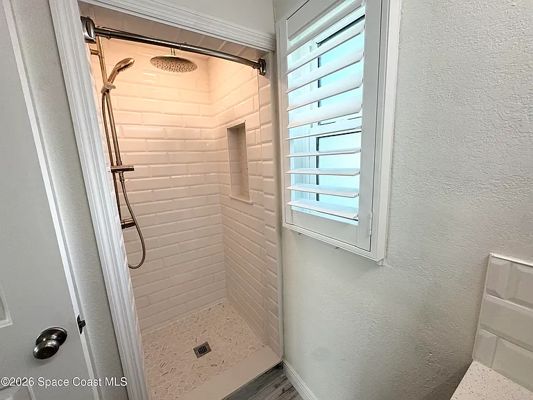 249 Palm Ln — Photo 17