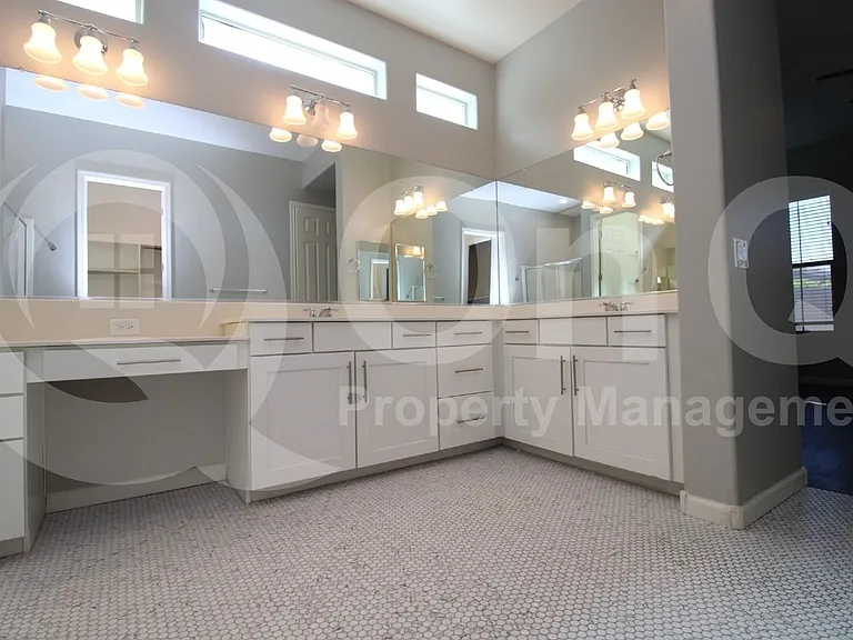 3867 E Honeysuckle Pl — Photo 16