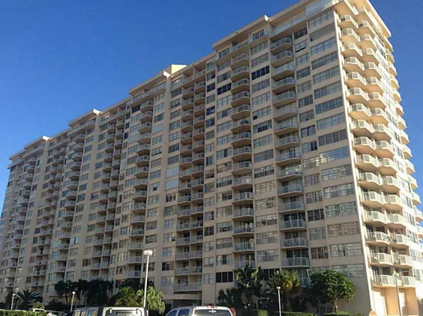 18021 Biscayne Blvd #5042, Aventura, FL 33160