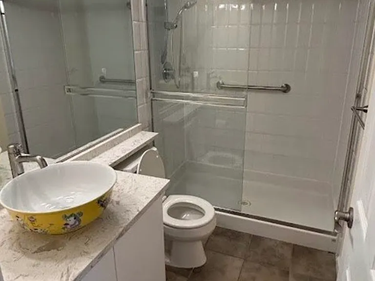 1148 Heffley Cres #11 — Photo 8