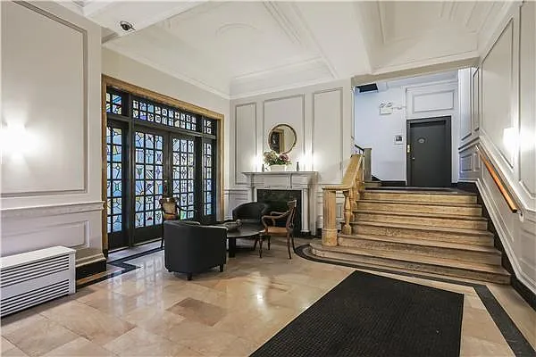 Sold by Avenue Sotheby's International Realty | media 15