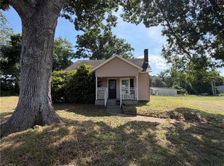 1496 S Main St, Randleman, NC 27317