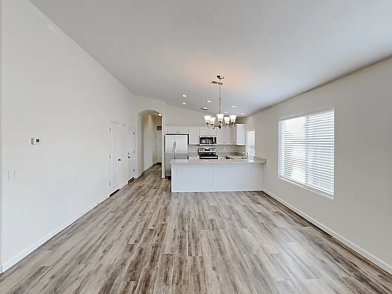 35042 N Aubrac Cir — Photo 5