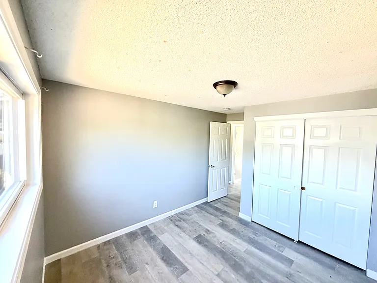 Upstairs bedroom #2