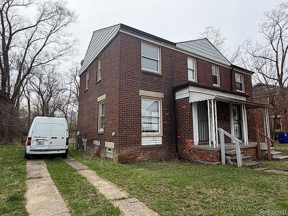 2nd image of 7522 Giese St