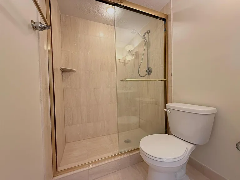 5600 N Flagler Dr #2209 — Photo 42