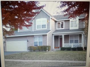 611 Waterfall Ln, Elgin, IL 60124