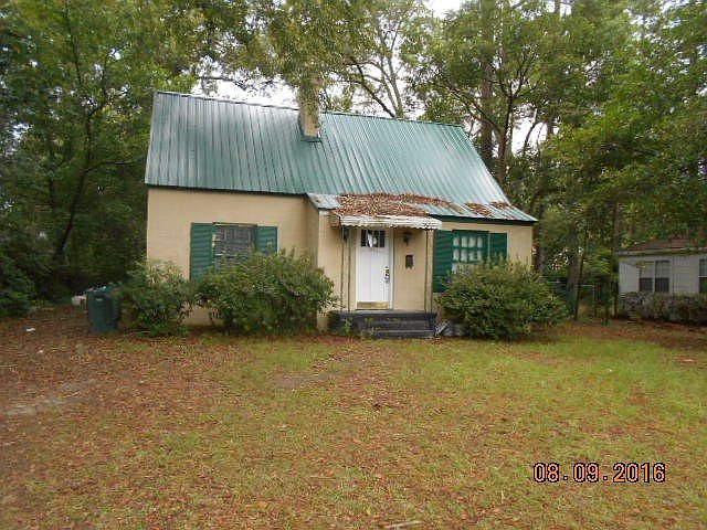 1st image of 1308 Iola Dr