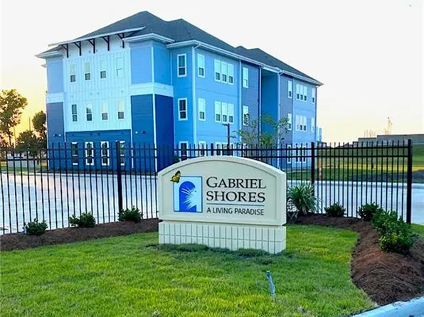 400 Coconut Beach Blvd #203, Kenner, LA 70065