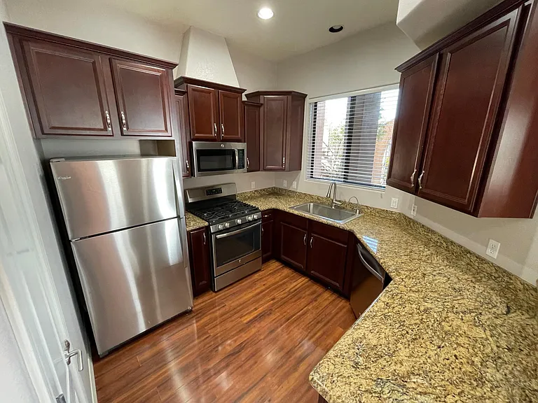 7027 Scottsdale Rd #105 — Photo 3