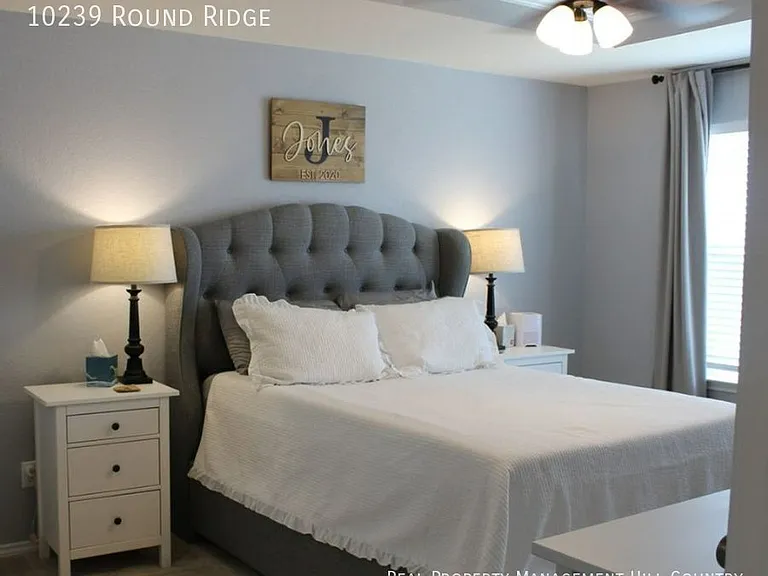 10239 Round Rdg — Photo 9