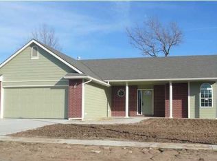1218 N Beau Jardin St, Derby, KS 67037