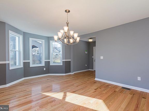 5th image of 5009 Holder Ave