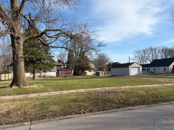 605/611 Iowa St, Storm Lake, IA 50588