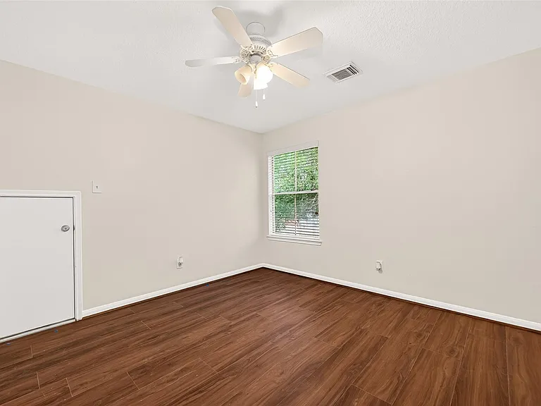 12831 Dove Point Ln — Photo 45