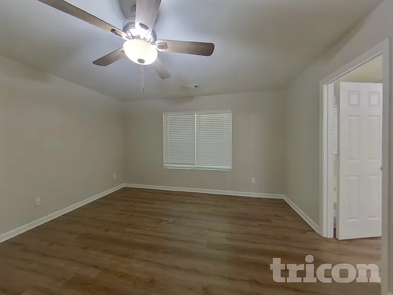 210 Signet Ct — Photo 7