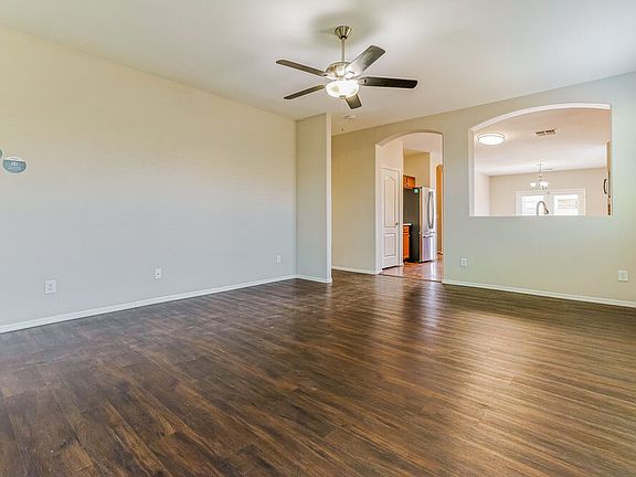 4th image of 7737 W Glass Ln