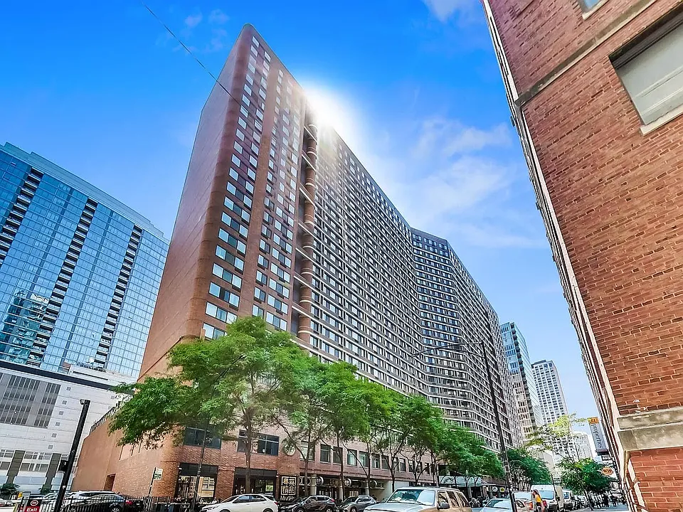 211 E Ohio St #502