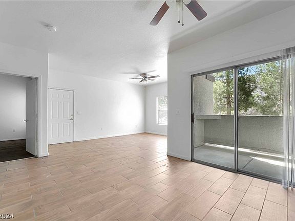 5th image of 45 Maleena Mesa St APT 516