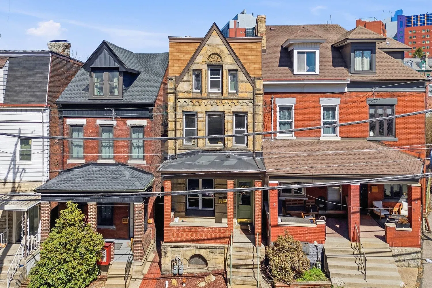 381 Fisk St photo 1