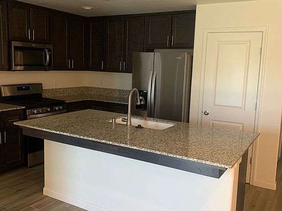 5th image of 2342 W Escher Dr