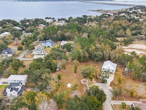 2nd image of Oaks Blvd Lot 4