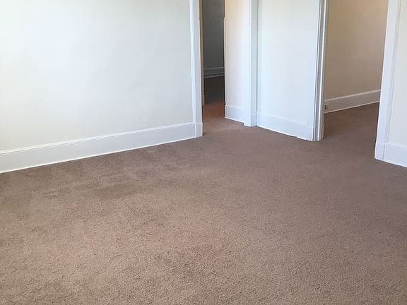 3rd image of 1011 Amber Ct APT 11