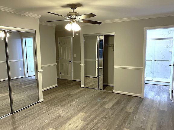 4th image of 15 Village Rd #1