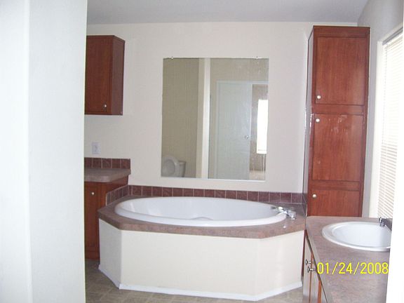 5th image of 3795 E Earp Blvd