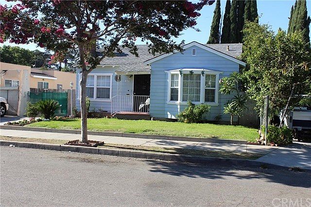 2nd image of 317 E Wisteria Pl