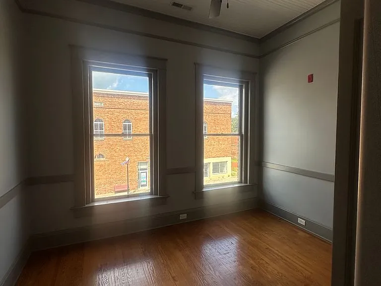 106 N Broad St — Photo 6