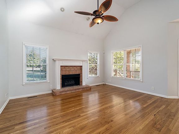4th image of 2774 Landcashire Ct