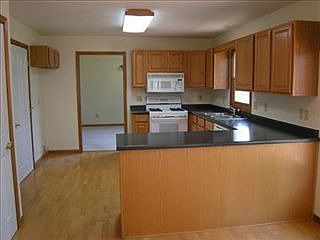 4th image of 2844 Southfork Dr