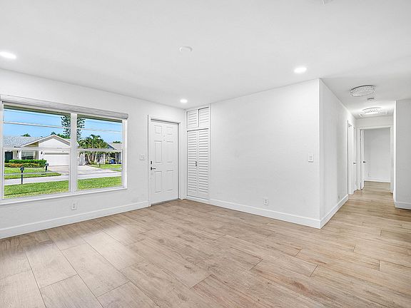 5th image of 530 Heron Drive