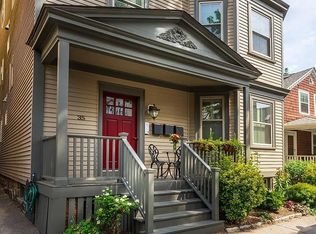 35 White Pl #2T, Brookline, MA 02445