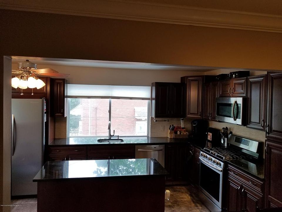 2nd image of 16 Michael Ct