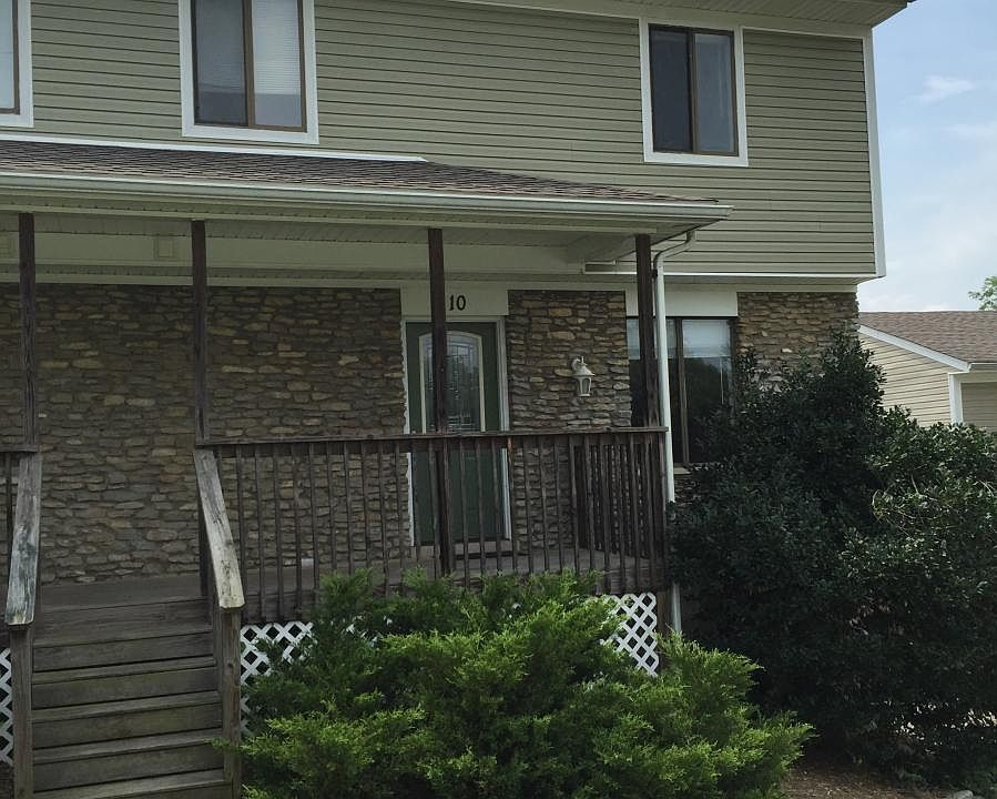 1st image of 10 Harmony Landing Ct