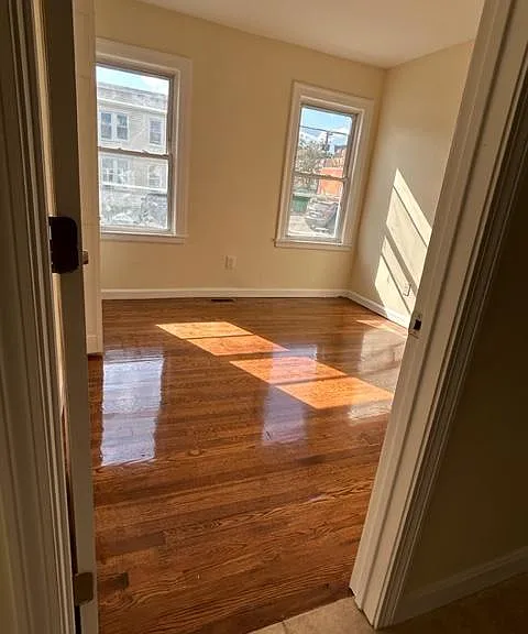 94 Canterbury St #1 — Photo 2