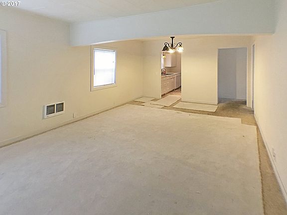 3rd image of 1118 NE 45th St