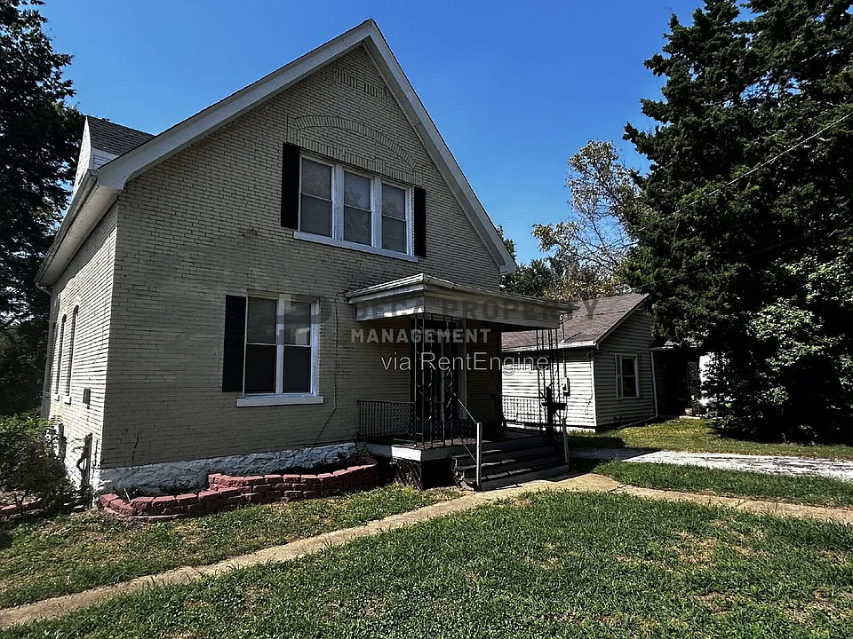 1555 Salerno Dr