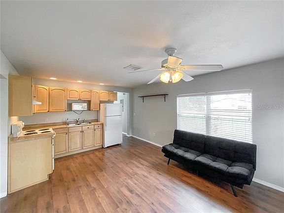 4th image of 1519 Kentucky Ave