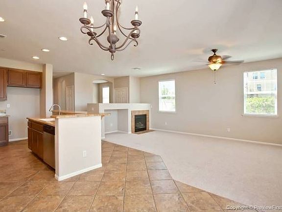 5th image of 136 Elora Ln