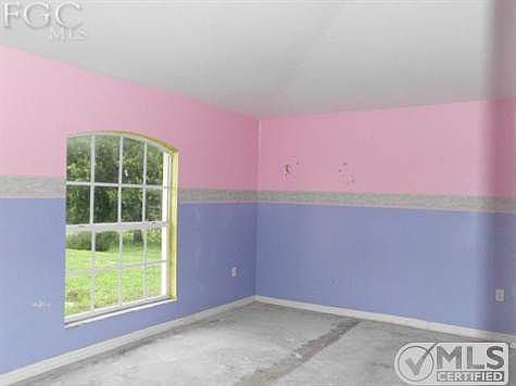 Den/Bonus room